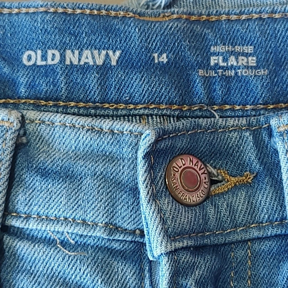 Old Navy Light Blue Distressed Raw Hem Jeans